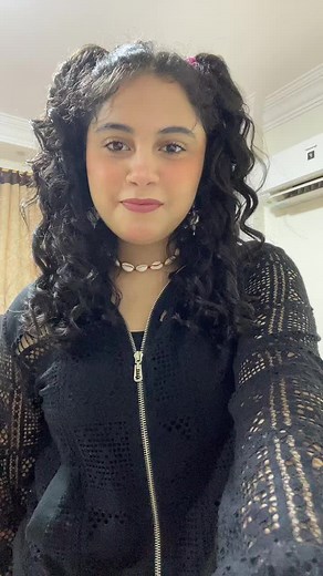 Expressive Hand Movements in Indoor Setting