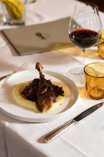 1.7K views · 31 reactions | Un assaggio del nostro menù dedicato all’Oca. Profumi intensi, ingredienti di stagione e tutta la bontà della tradizione veneta  Un piccolo viaggio tra le nostre proposte… che ti farà venir voglia di provarle tutte! Giorni di chiusura: Lunedì sera e Martedì Orari cucina: 12:30 - 14:00 e 19:30 - 22:00  +39 0495212970 Via Romana, 57, Torreglia (PD) | Antica Trattoria Ballotta | Facebook