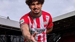 André Ramalho comemora acerto com o PSV: 'Muito feliz e motivado'