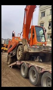 Insane Excavator Loading Skills! 🚜 Doosan Loading on Trailer 🔥 Carga de Excavadora & Profi Bagger