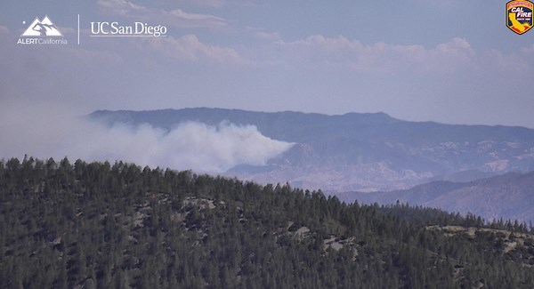 Wildfire burns thousands of acres south of Coalinga