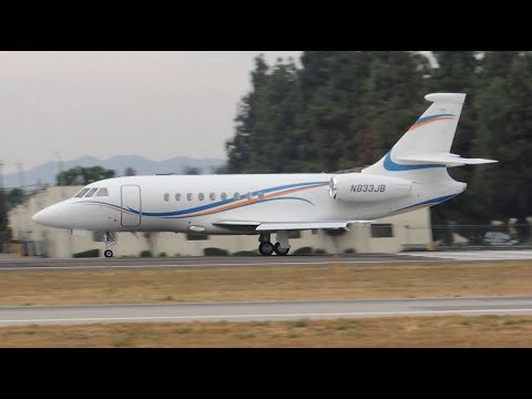 Dassault Falcon 2000EX EASy [N833JB] takeoff from VNY