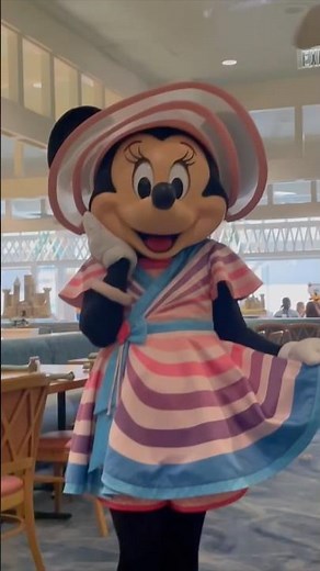 🌴 Disney’s Beach Club Resort FULL Tour 💕✨ #disneyresort #disneydining