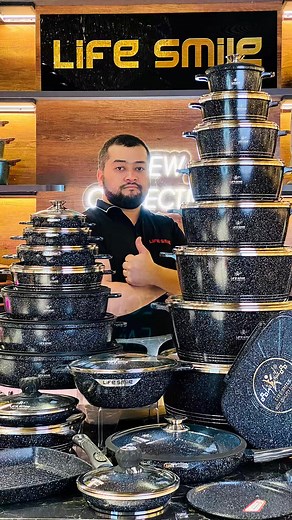 Nowy kompletny zestaw 18 elementów, obejmujący garnki i pokrywki ze stali nierdzewnej z powłoką nieprzywierającą i 5-warstwowym dnem | Alexander Novak