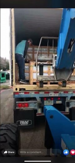 Unloading Granite Containers 🙏🏼🙏🏼🙌🏽🙌🏽🚀