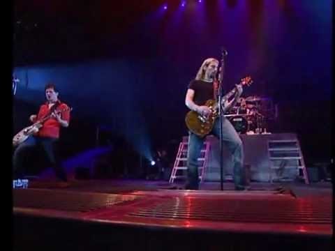 Nickelback - Leader of Men (Live at Home)