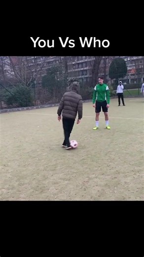 HUFF 🔥🔥 #centralcee #fypシ #foryou #fyp #football #skills #pourtoi #futsal #dribble #savage