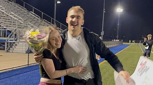 Teen asks girlfriend to prom by recreating iconic scene from 90s rom-com