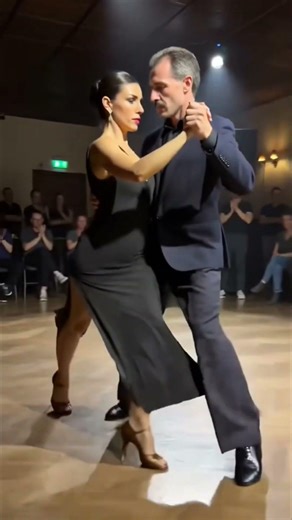MAGNIFIC TANGO DANCE