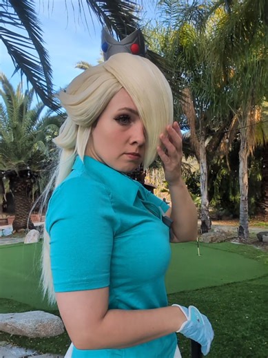 don't get me wrong, the wig turned out lovely. but why. she has no depth perception. #cosplayer #rosalina #wigstyling #cosplay #supermario