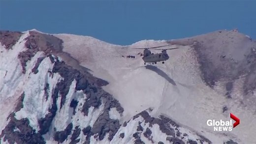 Dramatic helicopter rescue near summit of Oregon’s Mt. Hood