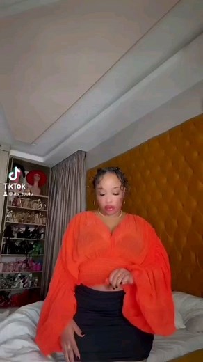  RESTOCK ALERT  Available in Black, Orange, white Blue and...