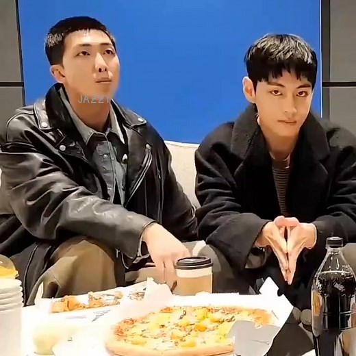 Tomorrow they are BACK!! 🥰😍 Counting down by the HOUR ⏰⏳ I can’t believe it’s finally happening — our kings are coming home!! 💜🐻🐨 #Taehyung #Namjoon #BTS #WelcomeBackKings | ⋎βεαʀ ᴶᴬᶻᶻᵞ