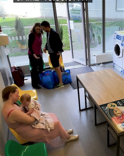 758K views · 2.9K reactions | Mom and her baby got more than clean clothes in the laundromat | Creative Panda | Facebook