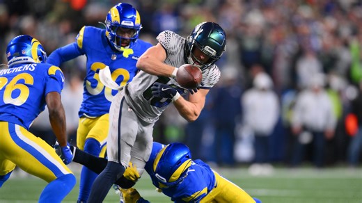 Thursday Night Football: Rams hold 13-7 lead over Seahawks at halftime
