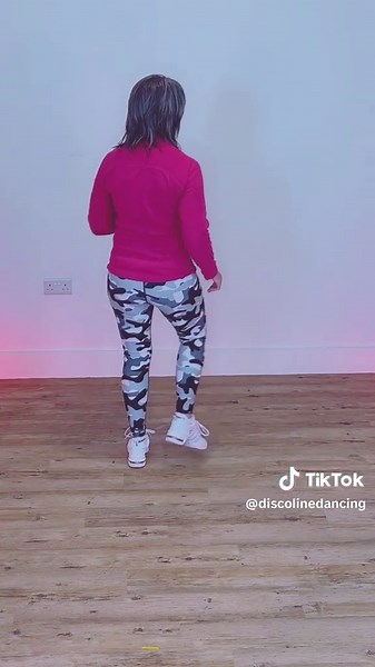 It’s the Saturday Slide! 🪩💛 The Electric Slide — but each week we switch the song to disco it up a bit ✨ This week’s vibe: Don’t Stop ’Til You Get Enough 🕺 Beginner-friendly • no pressure • just joy Who’s dancing along this weekend? 💃 #SaturdaySlide #ElectricSlide #DiscoLineDancing #BeginnerDance #DanceForJoy