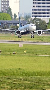 188K views · 3.3K reactions | Rate this landing...  | Airliners Live | Facebook