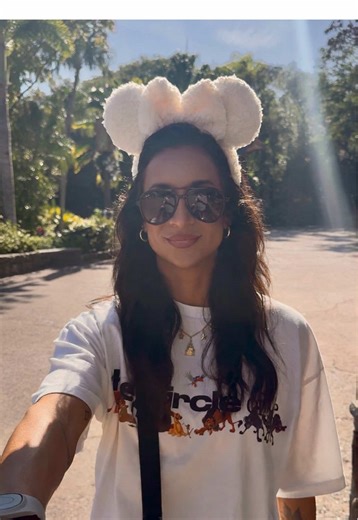 Day 1 Part 1 of our recent trip! 🖤 #animalkingdom #disneyworld #disneyadult #waltdisneyworld #disney