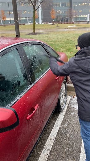 Ice storm hitting Metro Detroit. DTE reporting 5,700 power outages at noon and the number is rising. Roads and parking lots have slick spots. Cars and trees are coated with ice. Tune in WWJ, AM 950, for updates or listen here https://www.audacy.com/stations/wwjnewsradio | WWJ Newsradio 950