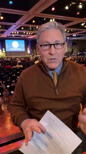 A new era begins. Dr. Dorcey Applyrs sworn in as Albany’s 76th mayor. | WNYT NewsChannel 13