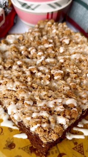 66K views · 579 reactions | Gingerbread Crumb Cake拏❄️☃️ This...