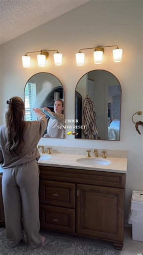 Happy reset day to all that celebrate, hang in there it’s a long one but this song has me cleaning to the beat & I can’t stop 💃🏼🫧 #sundayreset #sundayresetroutine #cleaningmotivation #CleanTok #resetwithme @drinkpoppi @Sprayway @Dyson USA @alo @dedcool