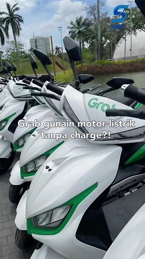 Woohooo!! Kolaborasi SWAP Energi x SMOOT Motor x GRAB x PLN!! 💚💚 #diSWAPaja #jalandenganSMOOT #ev #9detikbawaperubahan #fyp #tiktokindonesia #ViralTikTok #grabindonesia