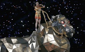 Katy Perry logra anotarse un 'touchdown' en el Super Bowl