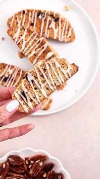 Maple Gingerbread Biscotti with Warm Spices 🍁