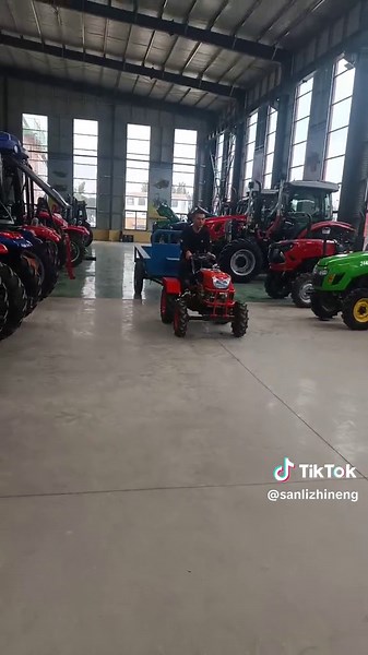 Mini Tractor with Trailer for Effective Farming