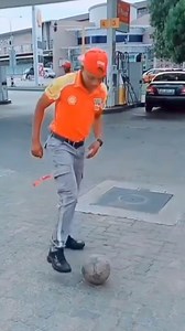 2.3M views · 7.4K reactions | GENIUS Skill Learn Crazy Skill  As for the station ? ? TUTORIAL FOR YOU Try This Flick Ball ⬆️⚽️ #Trenerdryblingu #football #skills #mekkstreet #flickup #flickball #skills #soccer #godisgood❤️ | Trener Dryblingu Piłkarskiego - Piotr "Olo" Oleksik | Facebook