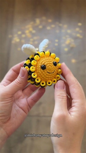 Crochet Pattern | Beaded Bee & Daisy Fidget Toy ⭐⭐⭐⭐⭐