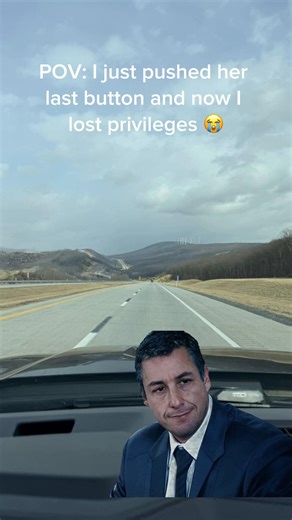 #wife @Amber May Boyer 🇺🇸 @Trish ~SAHM~ #MemeCut #trending #viral #husbandwife