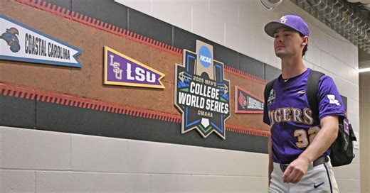 LSU baseball score vs. Arkansas: Live updates from Omaha, 2025 College World Series