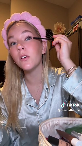 i promise you are not the only one!!! #college #firstsemester #firstsemesterofcollege #collegefreshman #collegeadvice #hatingcollege #collegegotmelike #mycollegeexperience #collegeexperience #collegestorytime #collegestudent #collegetips #collegetok #momtok #fyp #trending #viral