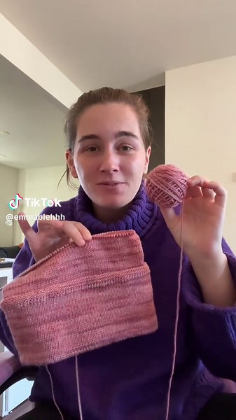 Yarn chicken - Oslo hat edition #knitting #handmade #crafting #yarn #yarnchicken