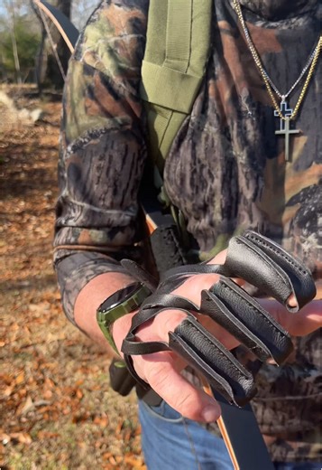 I found it.. the love I lost is back!! Archery! Yall go check out this kit. Super affordable and fun to shoot. This has a pop to it! #traditional #longbow #hobbies #archery #showcase