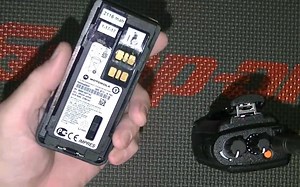 摩托罗拉Motorola Mototrbo XPR7550 拆解