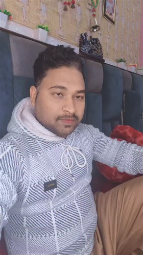 Rahul Kumar on Instagram: "Pyar pyar #trending #viral #song #instagram"