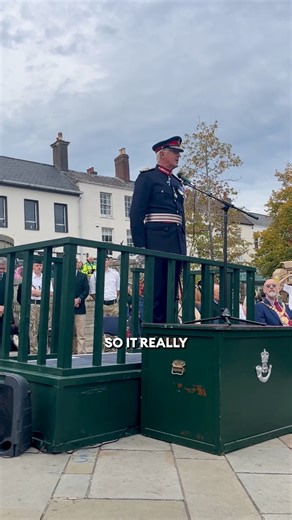 2 years in Cyprus can be checked off the list for 1 Rifles 🇨🇾✅ To celebrate their homecoming, they paraded down the high street with The Band and Bugles of The Rifles 🎉 📍 Chepstow, Wales | BFBS Radio
