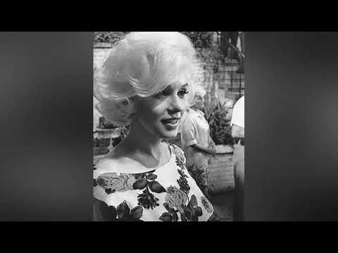 Marilyn Monroe Finally Reveals the Names of Her Female Lovers Here They Are!