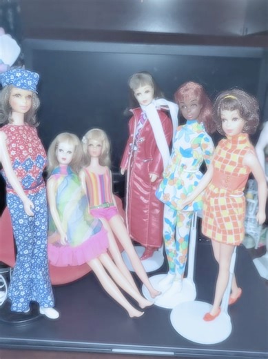 One of my new obsessions are 1960s francie dolls! They are the cutest. Fun fact I got AA francie from a friend for $10 she found her body at an antique mall and found the head eventually too!!#dolls #fyp #barbie #dollcollector #vintagebarbies