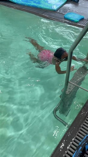 My code: not running. My daughter: swimming without a floatie. One of us is progressing beautifully today 😅💦 Proud mom moment ❤️ | Priscilla Dlamini