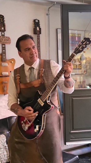  @javaguitarscopenhagen •~•☆•~• 1960 Framus Hollywood revived ...