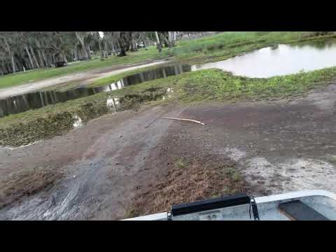 Dry loading airboat on trailer