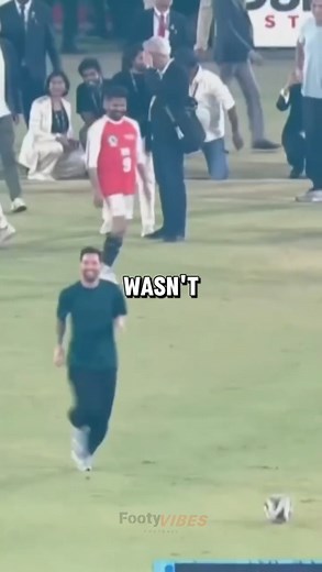Messi Turns Into a Ball Boy in India🤣😱