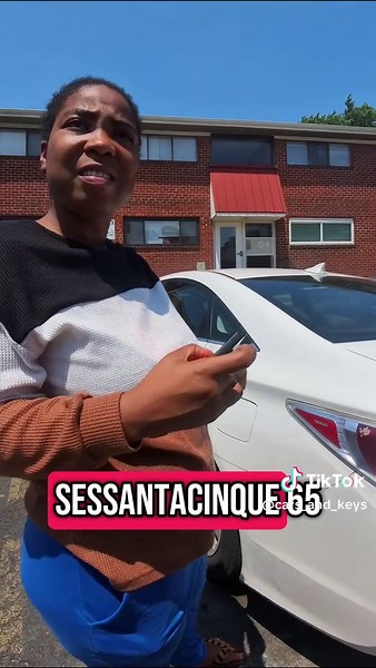 Smart key locked inside the car due to dead battery 🪫 . #locksmith#philly_lockout#philly#philadelphia_locksmith#automotive#cars_locked#carleys#carkeysinphilly #mobile_locksmith