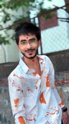 हळूच खालून टाकून जातो..!!😂🤣💯