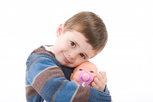 "Is It Okay for My Son to Play With Dolls?" Here's What Parents of Boys Should Know | theAsianparent Singapore