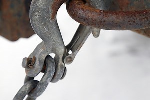 Safest Way to Tow a Car With Another Car